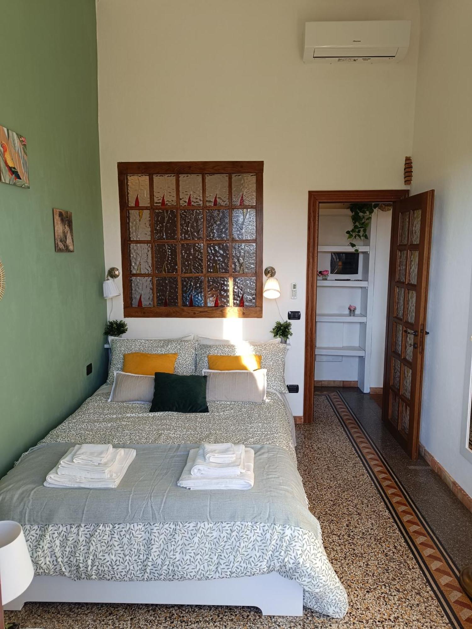 Florence Castle Apartment 2 Bedrooms, 2 Bathrooms Bagian luar foto