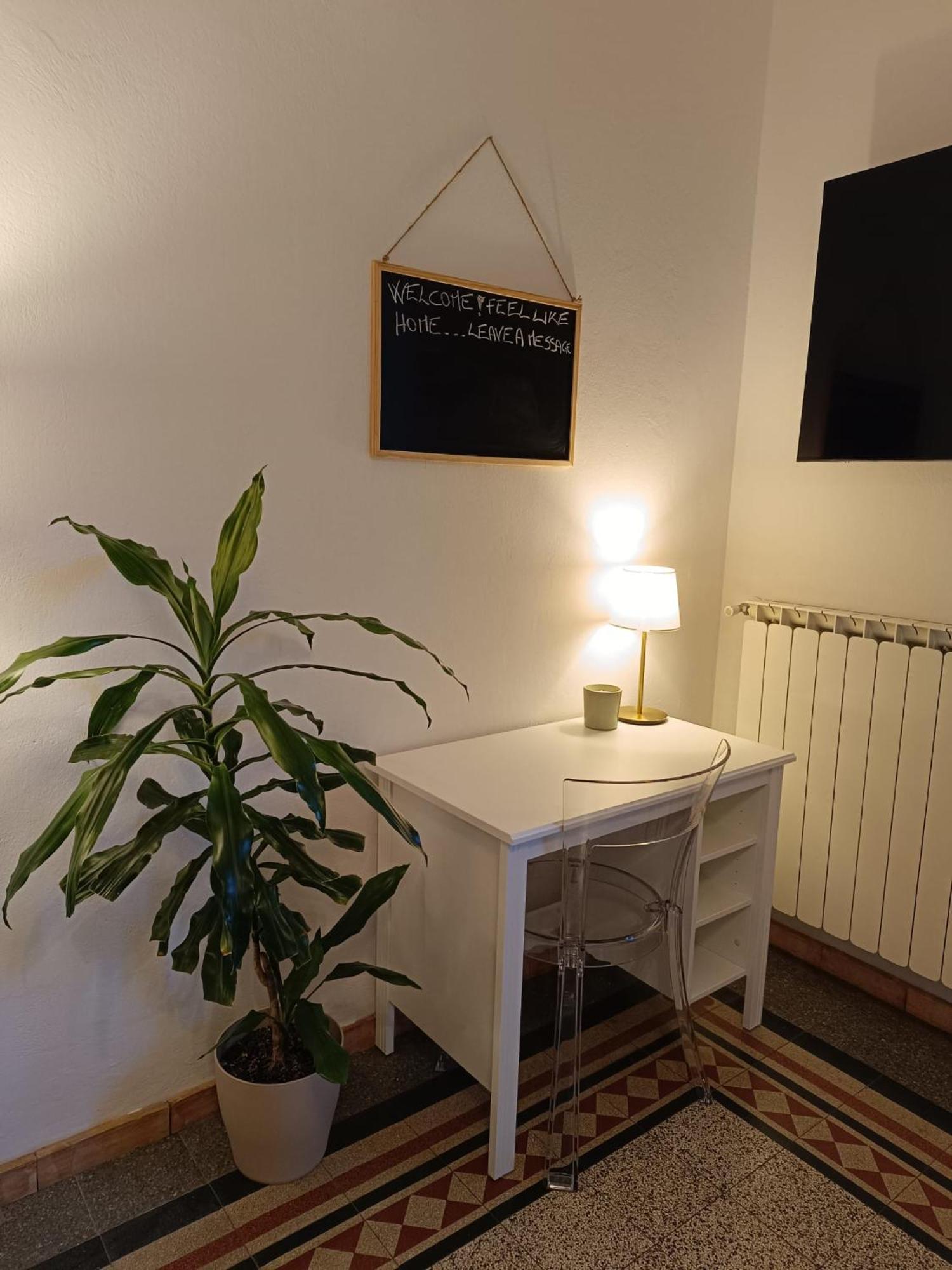 Florence Castle Apartment 2 Bedrooms, 2 Bathrooms Bagian luar foto